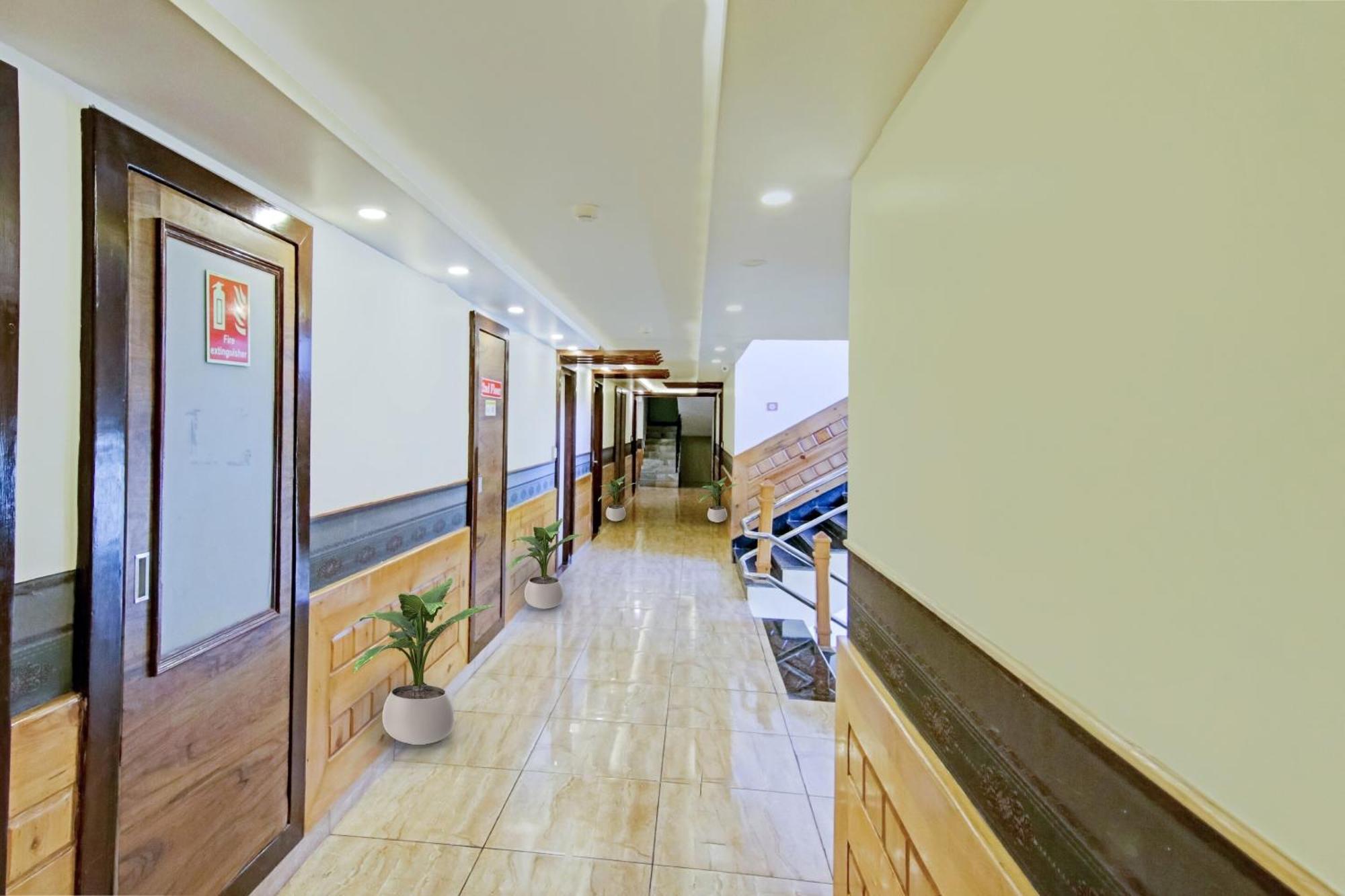 Townhouse Oak Rohtang Heights 호텔 마날리 외부 사진